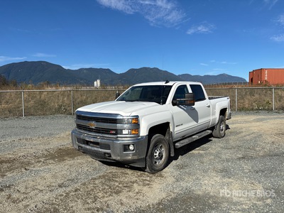 2015 Chevrolet 2500HD LT 4x4 Crew Cab Pickup