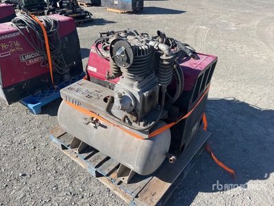 Lincoln 305G を見 Welder - Fueled