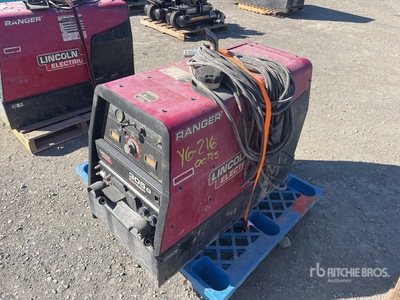Lincoln 305G を見 Welder - Fueled