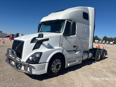2018 Volvo VNL 6x4 Cabeza Tractora Cabina Dormitorio