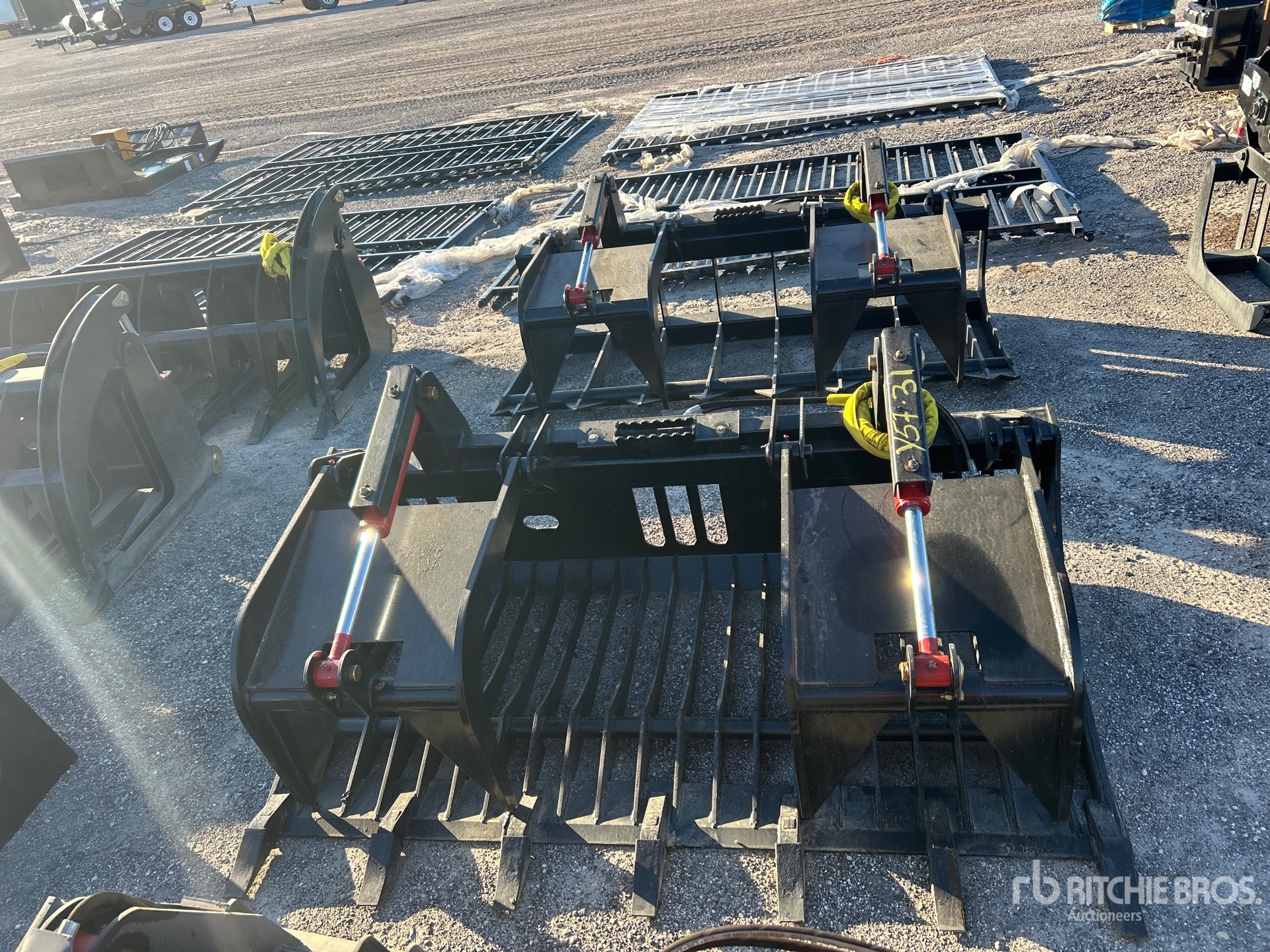 All-Star 72 in Skid Steer Grapple