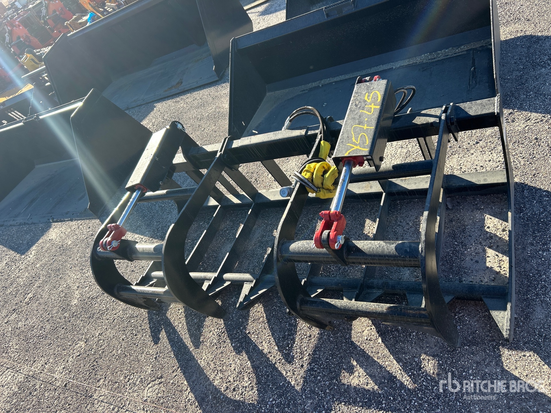 All-Star 72 in Skid Steer Grapple