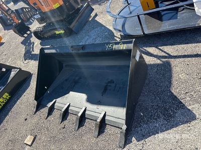 Mid-State 60 In Low Profile Skid Steer Bucket