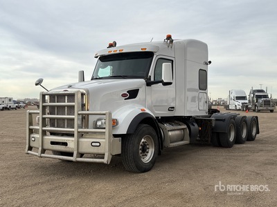 2022 Peterbilt 567 8x6 Cabeza Tractora Cabina Dormitorio