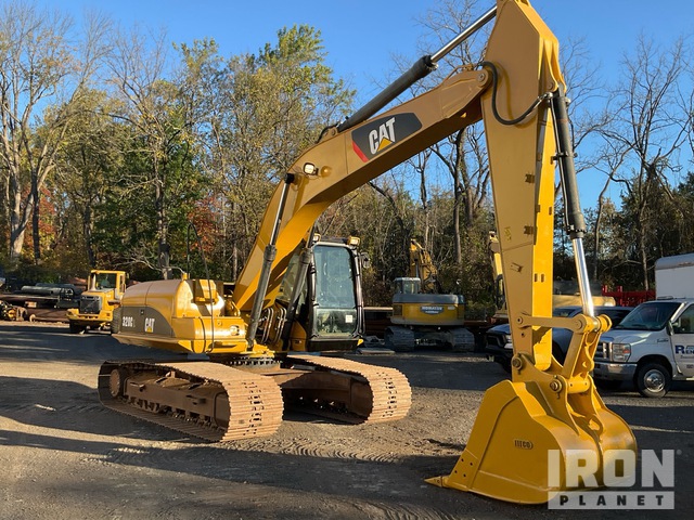 EXCAVADORA 2005 CATERPILLAR 320CL