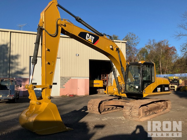 EXCAVADORA 2005 CATERPILLAR 320CL