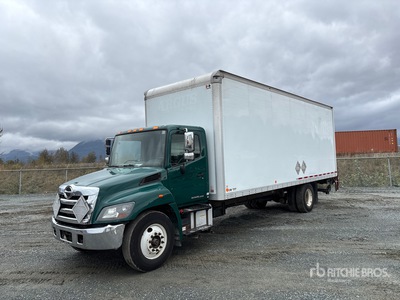 2019 Hino 338 4x2 Van Truck