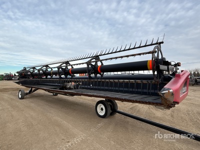 2011 Case IH 2142 Combine Header