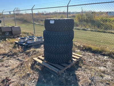 Quantity of (4) Comforser 33x12.50R20LT Tires (Unused)