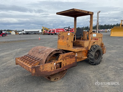 1991 Sakai Sv200TF Padfoot Drum Compactor