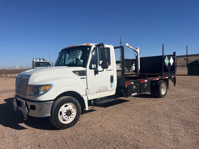 2014 International TerraStar Cylinder Pallet 4x2 Flatbed Truck 2014 International TerraStar Cylinder Pallet 4x2 Flatbed Truck