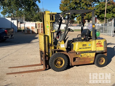Mitsubishi FG25 4800 lb Forklift