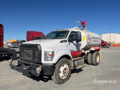 2022 Ford F-750 2000 gal 4x2 Water Truck