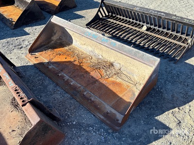 72 in Kompaktladerschaufel