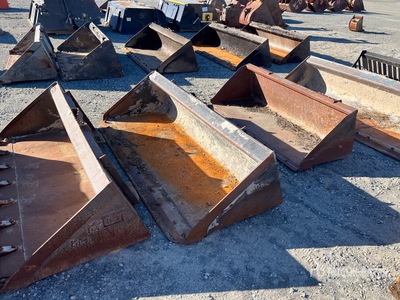 72 in Kompaktladerschaufel