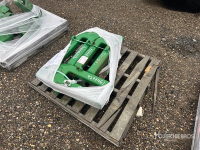 Quantity of (3) PC2000:6839L-75SV2 Bucket Tooth Adapters