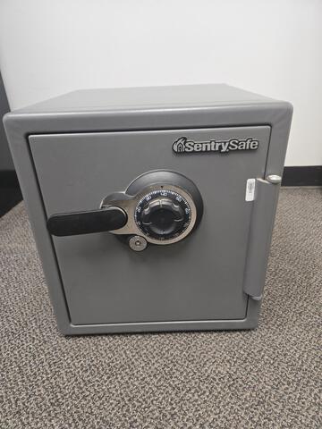 Sentry SFW123DTB Safe