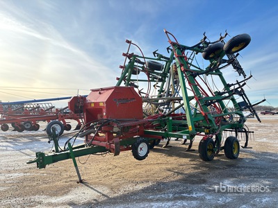 John Deere 35 ft Cultivator