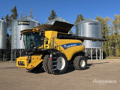 2018 New Holland CR9.90 Combine Harvester