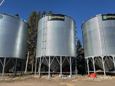 Superior 2406 +/- 10000 bu 6 Ring Hopper Grain Bin