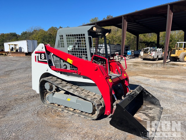 MINI CARGADOR SOBRE ORUGAS 2017 TAKEUCHI TL8