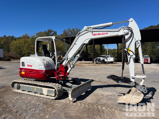EXCAVADORA 2017 TAKEUCHI TB260