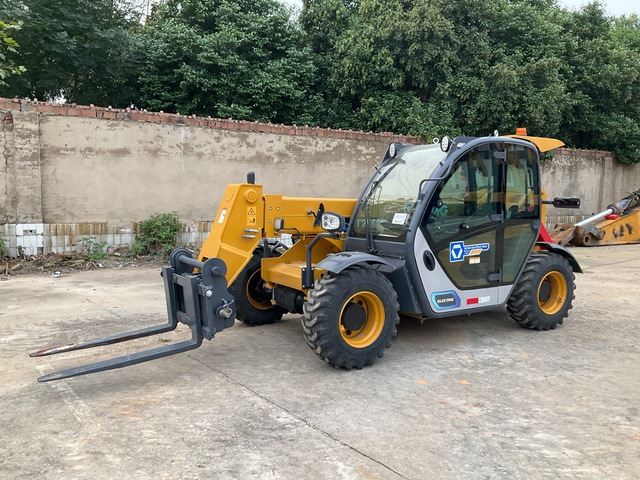 2023 XCMG XT2506E Electric Telehandler