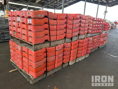 Quantity of Temporary Fence Blocks Divers - Industriel