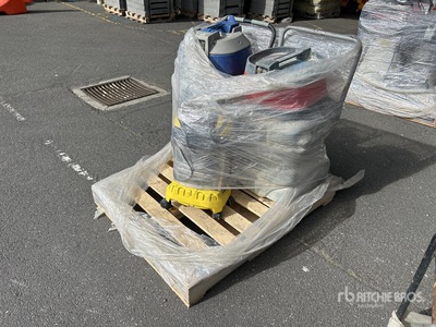 Quantity of (3) Industrial 掃除機