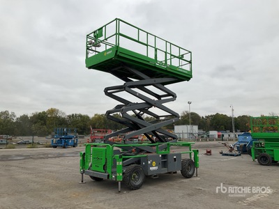 2015 Skyjack SJ9241 4x4 Diesel Scissor Lift