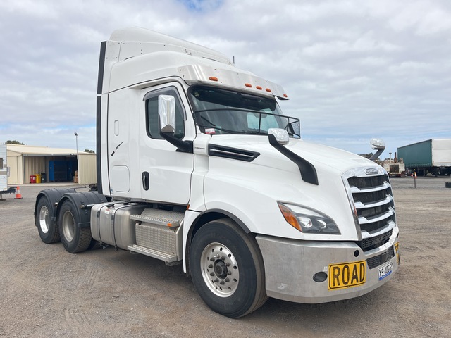 2022 Freightliner Cascadia 126 6x4 Sleeper Prime Mover