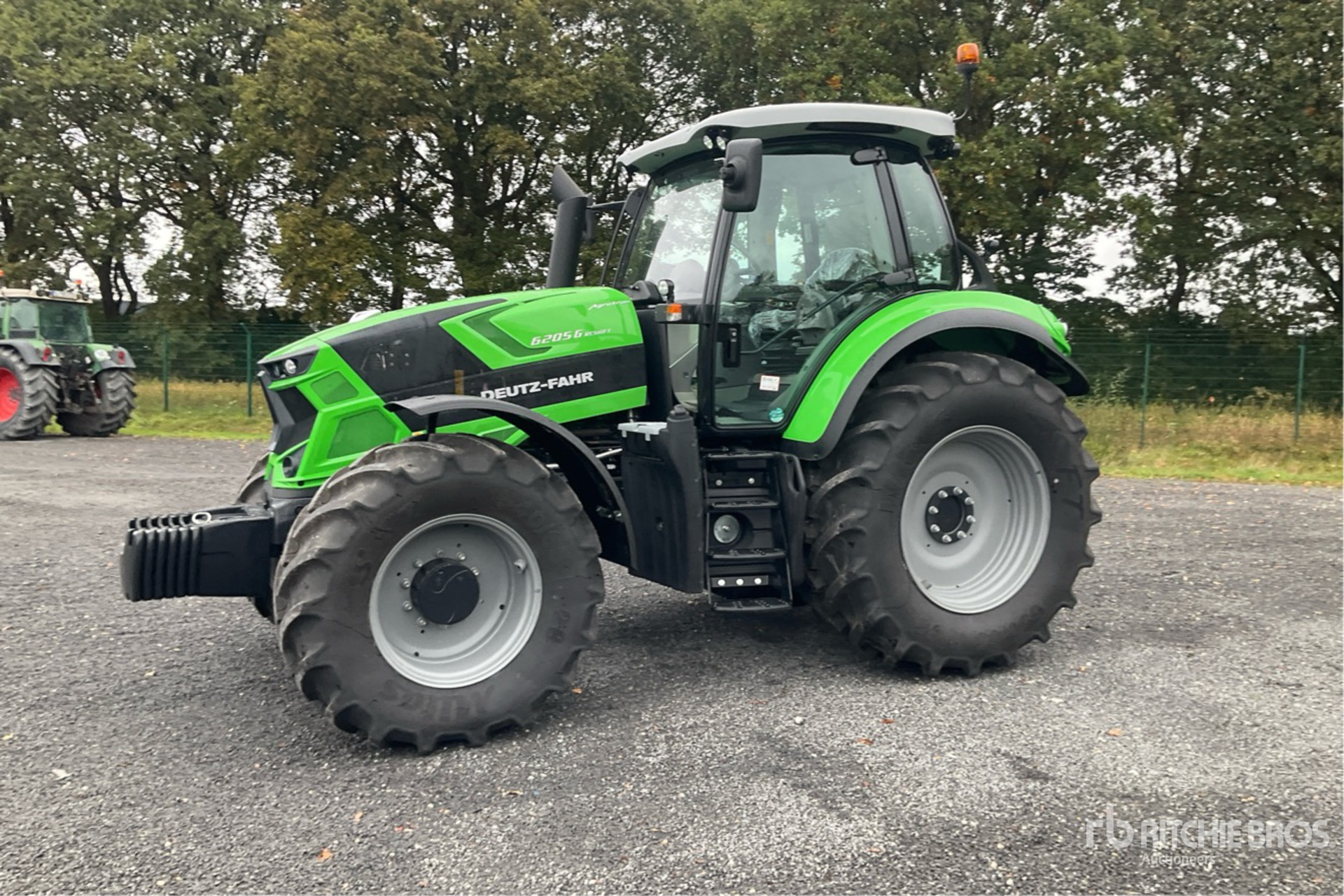Deutz-Fahr Agrotron 6205G RC Shift 4WD Tractor (Unused)