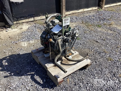 Yanmar 4TNV84T-DFM Diesel Engine