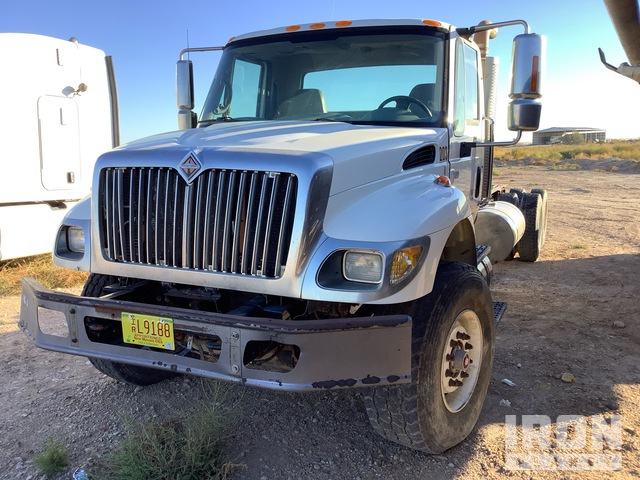 1HTWGAZT85J152640 International 7400 Photo 1