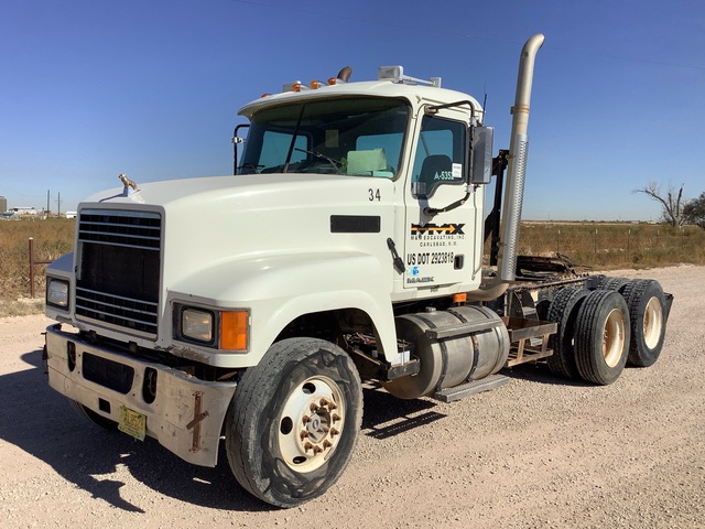 2008 Mack CHU613 6x4 T/A Day Cab Truck Tractor 2008 Mack CHU613 6x4 T/A Day Cab Truck Tractor