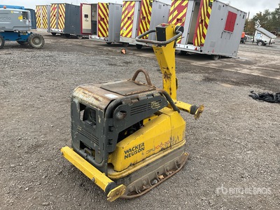 2015 Wacker Neuson Vibroplate DPU100-70 LES Vibratory Plate Compactor