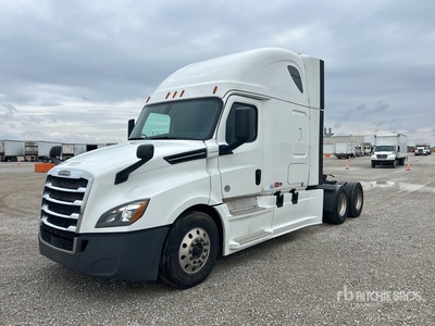 2020 Freightliner Cascadia 126 6x4 T/A Slaapcabine Trekker
