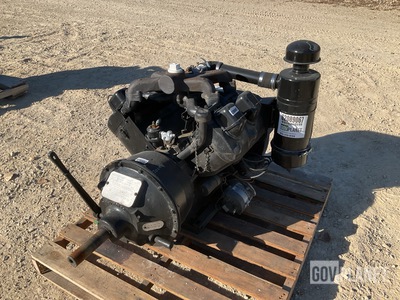 Wisconsin V465D Gasoline Engine w/Rockford PTO