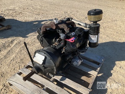 Wisconsin V465D Gasoline Engine w/Rockford PTO