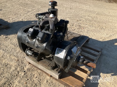 Wisconsin V465D Gasoline Engine w/Rockford PTO