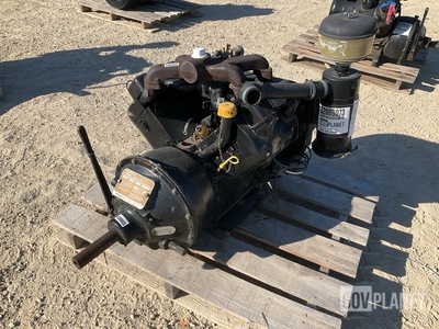 Wisconsin V465D Gasoline Engine w/Rockford PTO