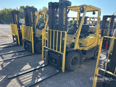 2000 Hyster H50XT 4500 lb Cushion Tire Forklift