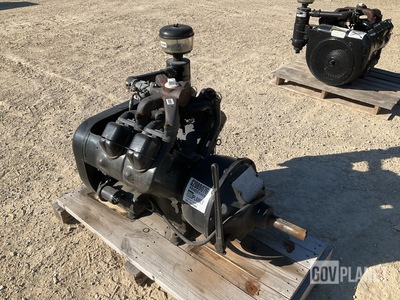 Wisconsin V465D Gasoline Engine w/Rockford PTO