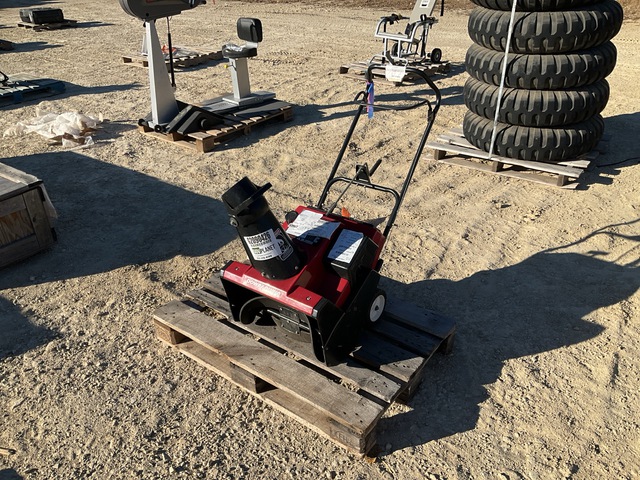 Toro 38185 Power Curve Snow Thrower