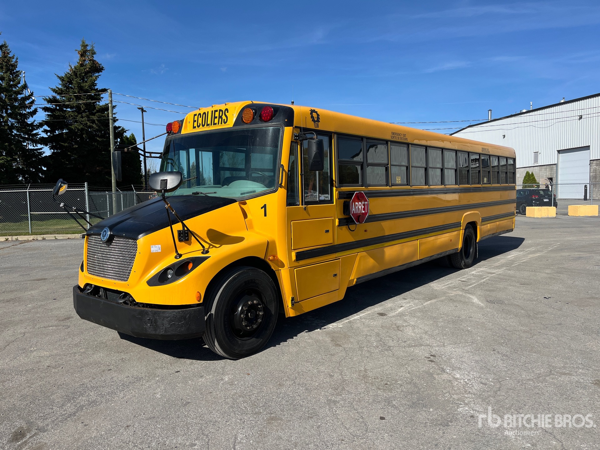 2014 Lion 4x2 School Bus