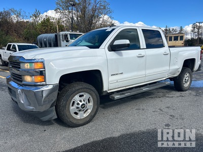 2015 Chevrolet Silverado 2500 2500 HD 4x2 Crew Cab Pickup