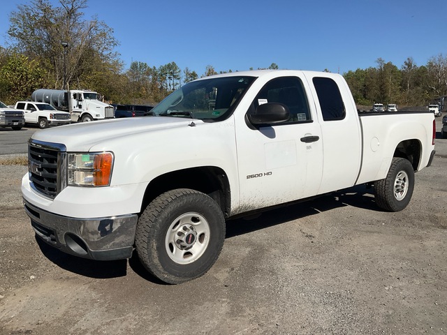 2010 GMC 2500 HD 4x2 Extended Cab Pickup 2010 GMC 2500 HD 4x2 Extended Cab Pickup