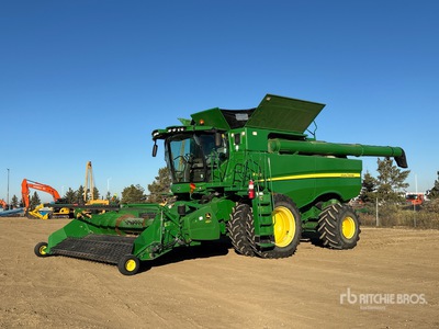 John Deere S680 Cosechadora
