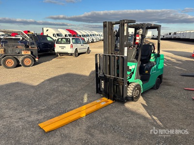 Mitsubishi FGC30N 5750 lb Pneumatic Tire Forklift