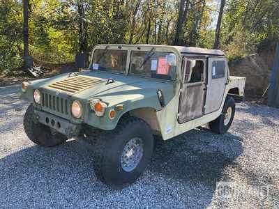AM General M1097R1 HMMWV 4 Door Soft Top w/Truck Body